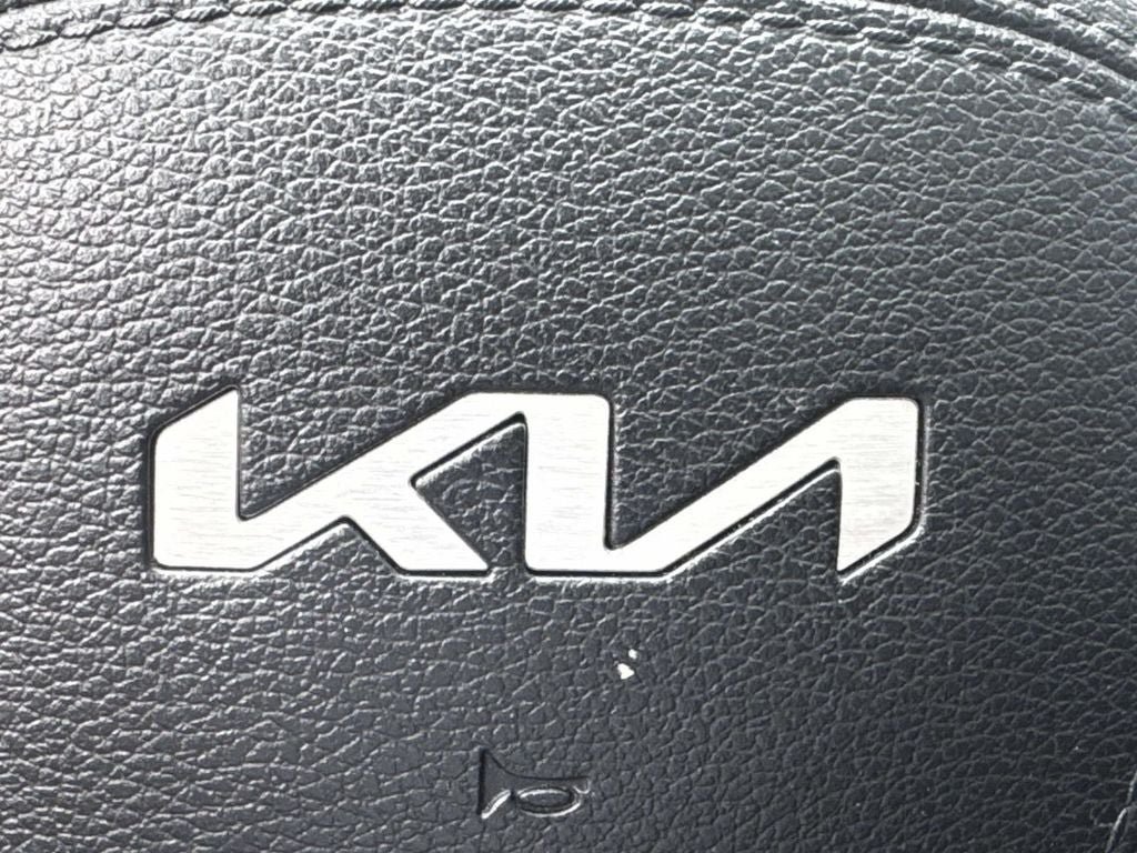 Used 2022 Kia Telluride S AWD/4WD image 34