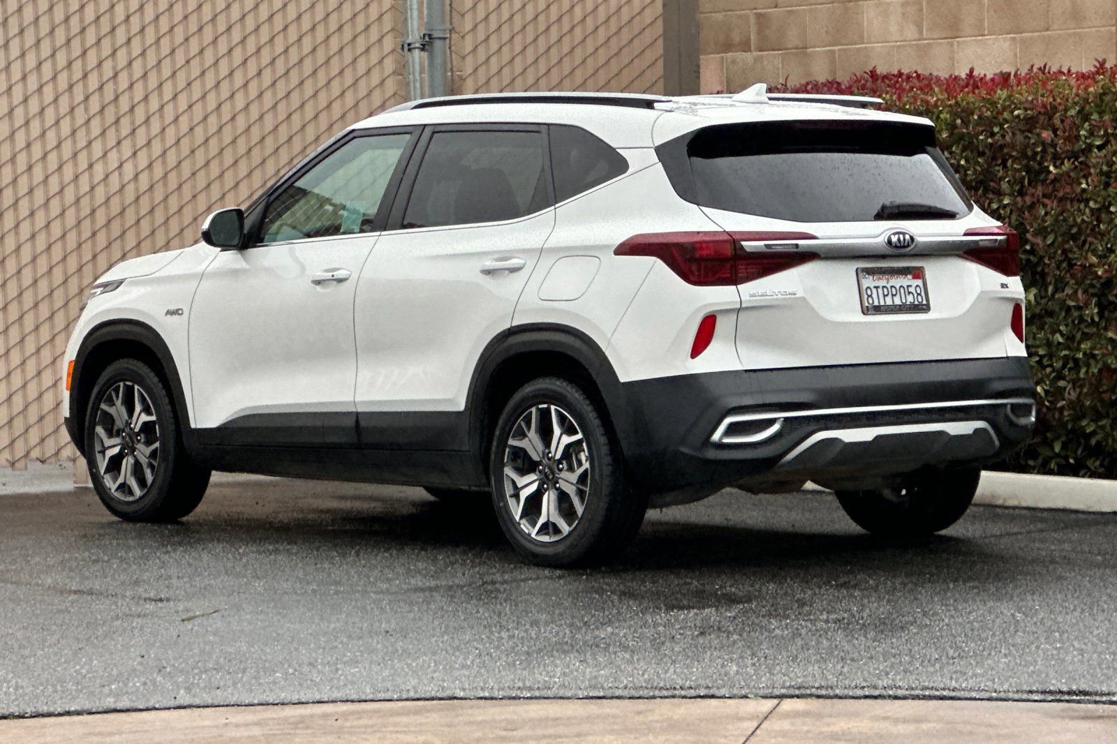 Used 2021 Kia Seltos EX image 6