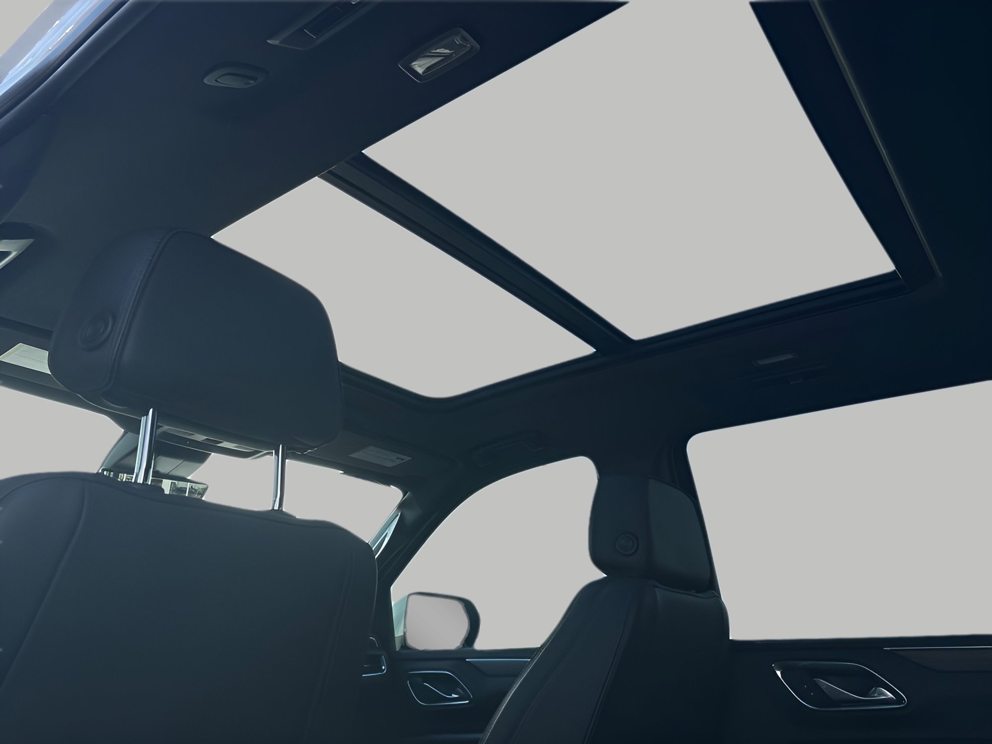 Used 2023 Chevrolet Suburban High Country AWD/4WD image 25