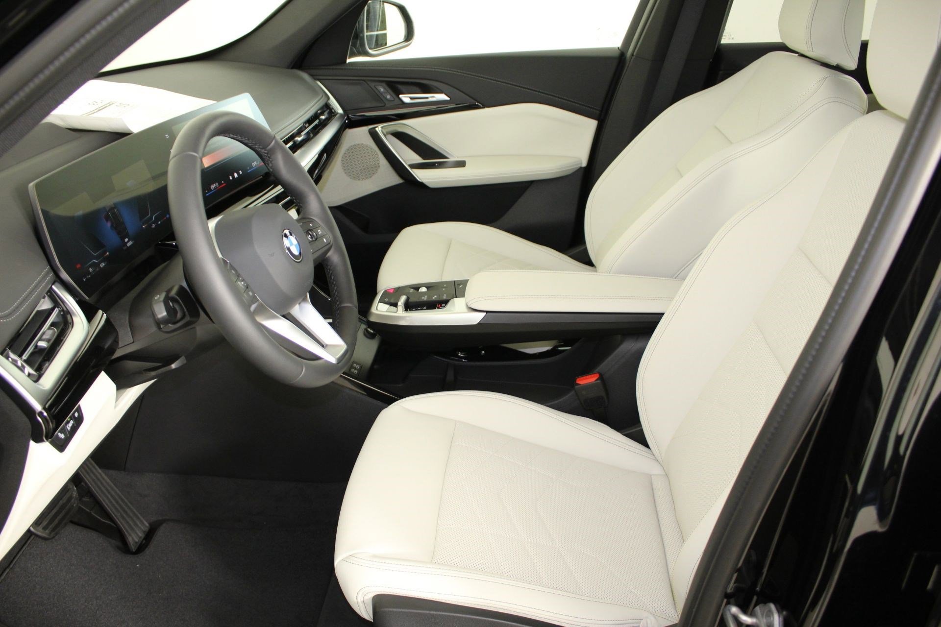 New 2026 BMW X1 xDrive28i w/ Technology Package image 5