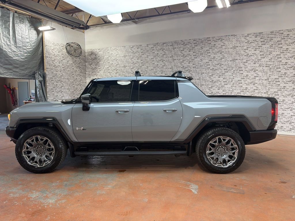 Used 2024 GMC Hummer EV 3X AWD/4WD image 4