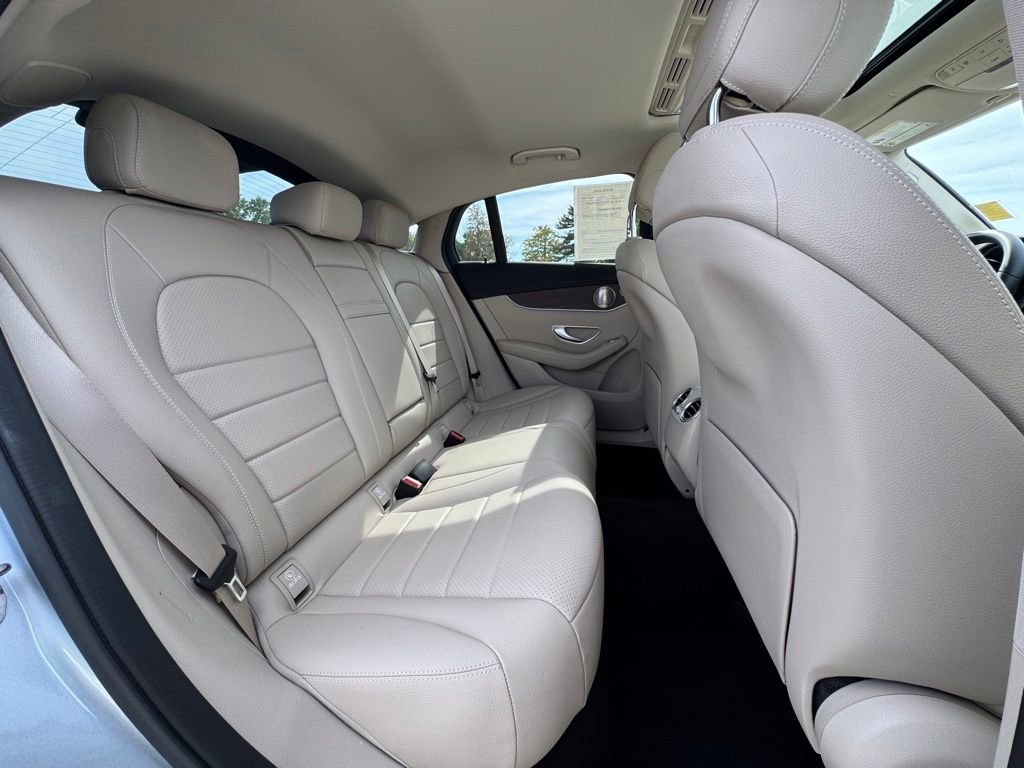 Used 2023 Mercedes-Benz GLC 300 4MATIC Coupe image 25