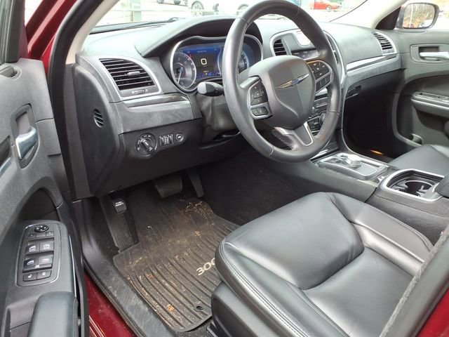 Used 2021 Chrysler 300 Touring L image 17
