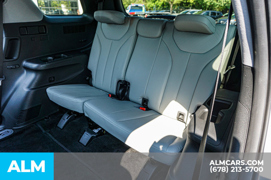 Used 2025 Hyundai Palisade SEL FWD image 21