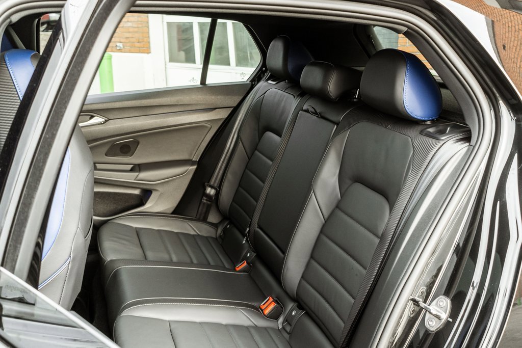 Used 2024 Volkswagen Golf R image 28