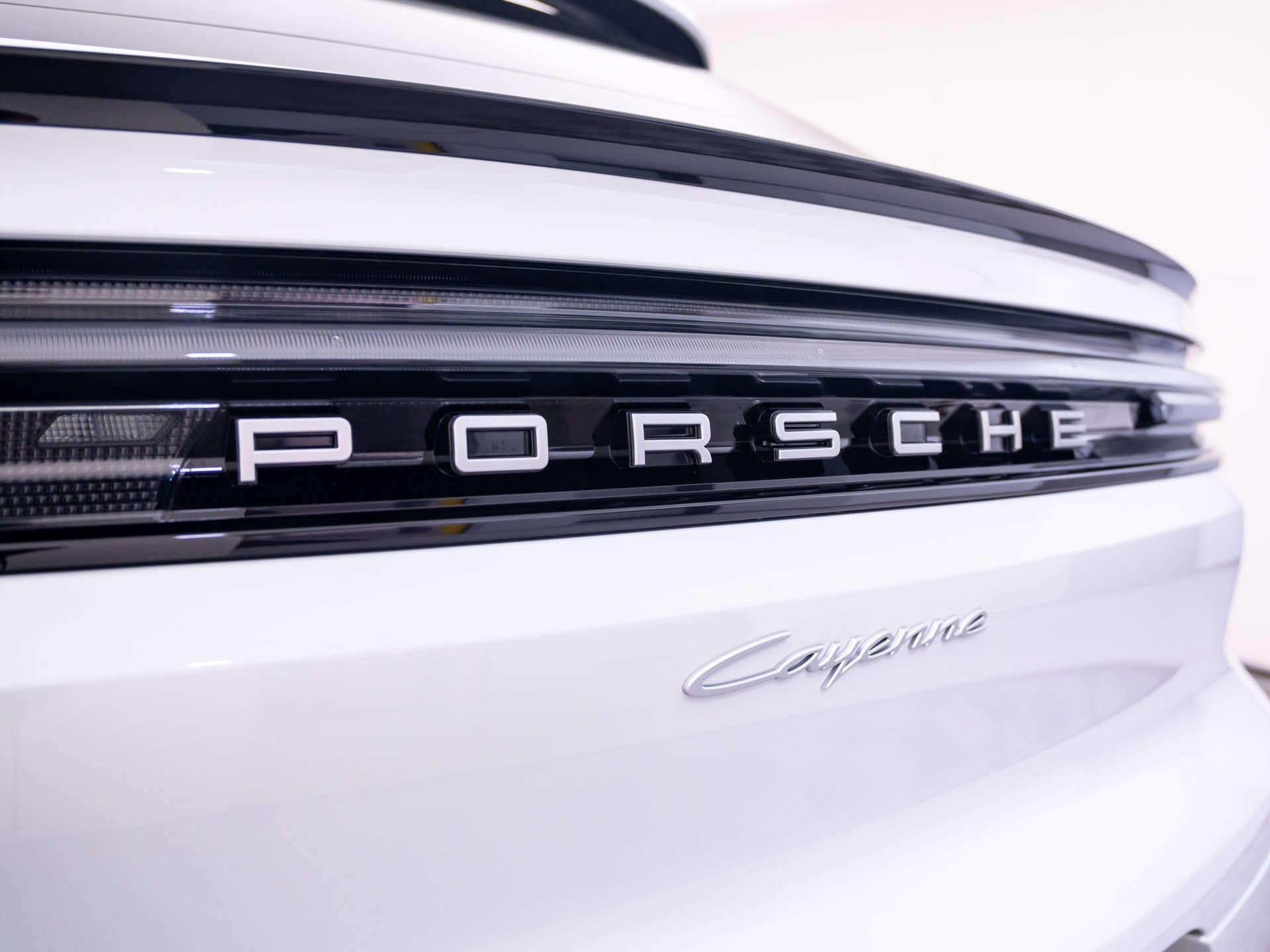 New 2026 Porsche Cayenne Coupe AWD/4WD image 34
