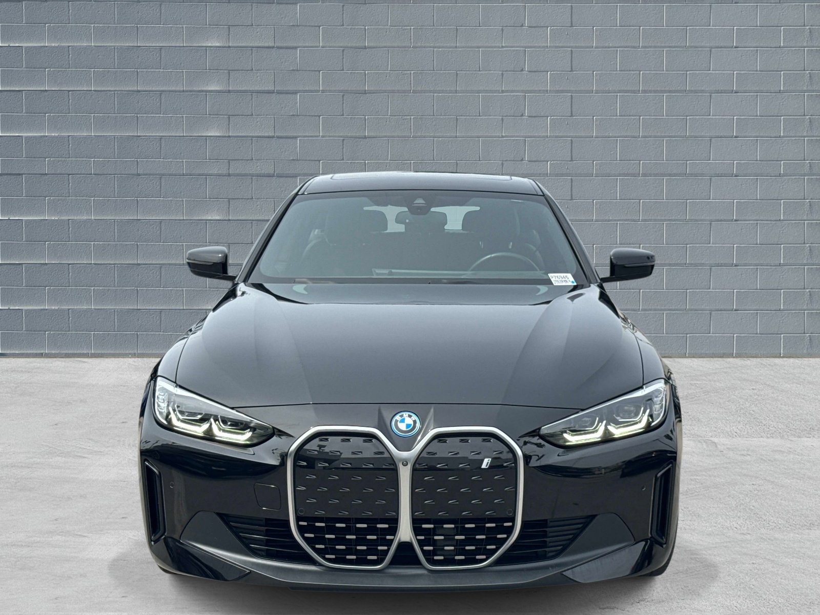 Used 2023 BMW i4 eDrive35 w/ Premium Package RWD image 2