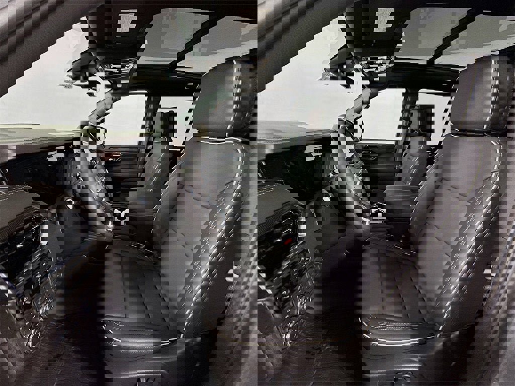 New 2026 GMC Yukon Elevation w/ Elevation Premium Package image 17