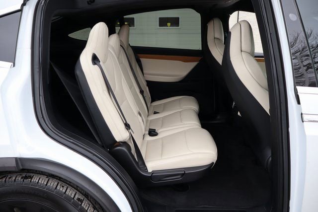 Used 2019 Tesla Model X Long Range image 30