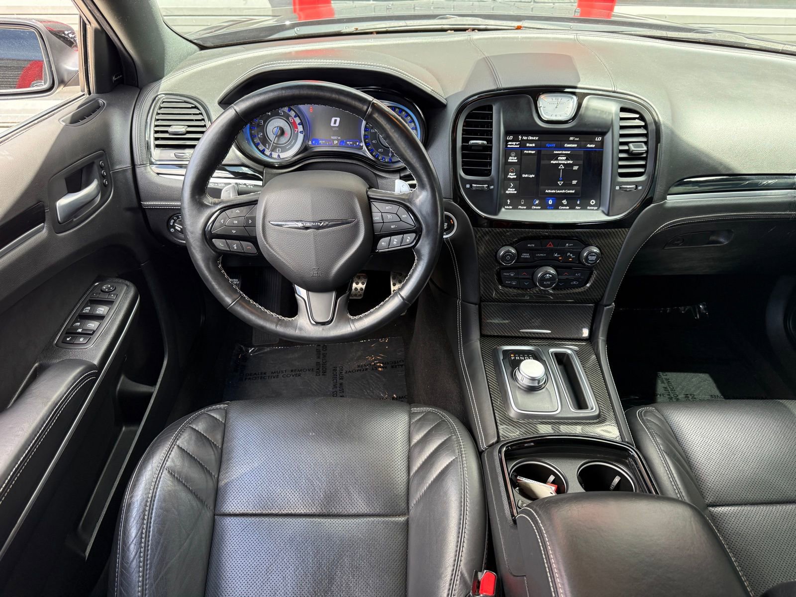 Used 2023 Chrysler 300 C image 21