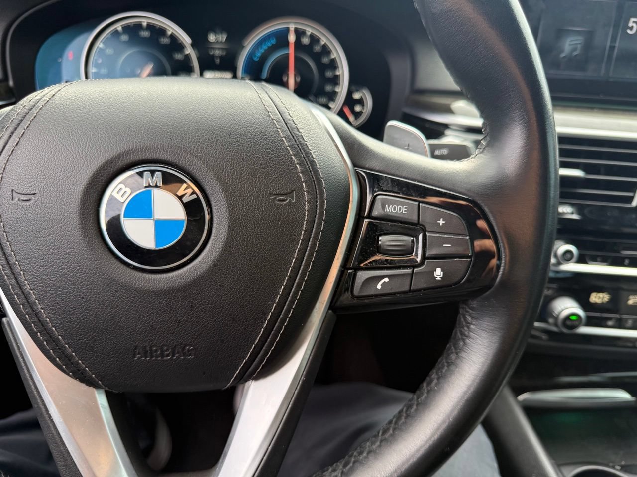 Used 2018 BMW 530e RWD image 20