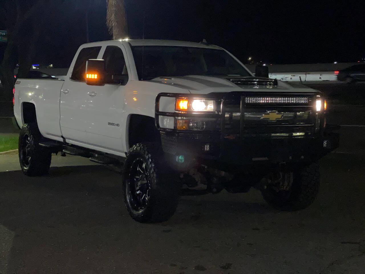 Used 2017 Chevrolet Silverado 2500 LT w/ Z71 Package, Off-Road image 68