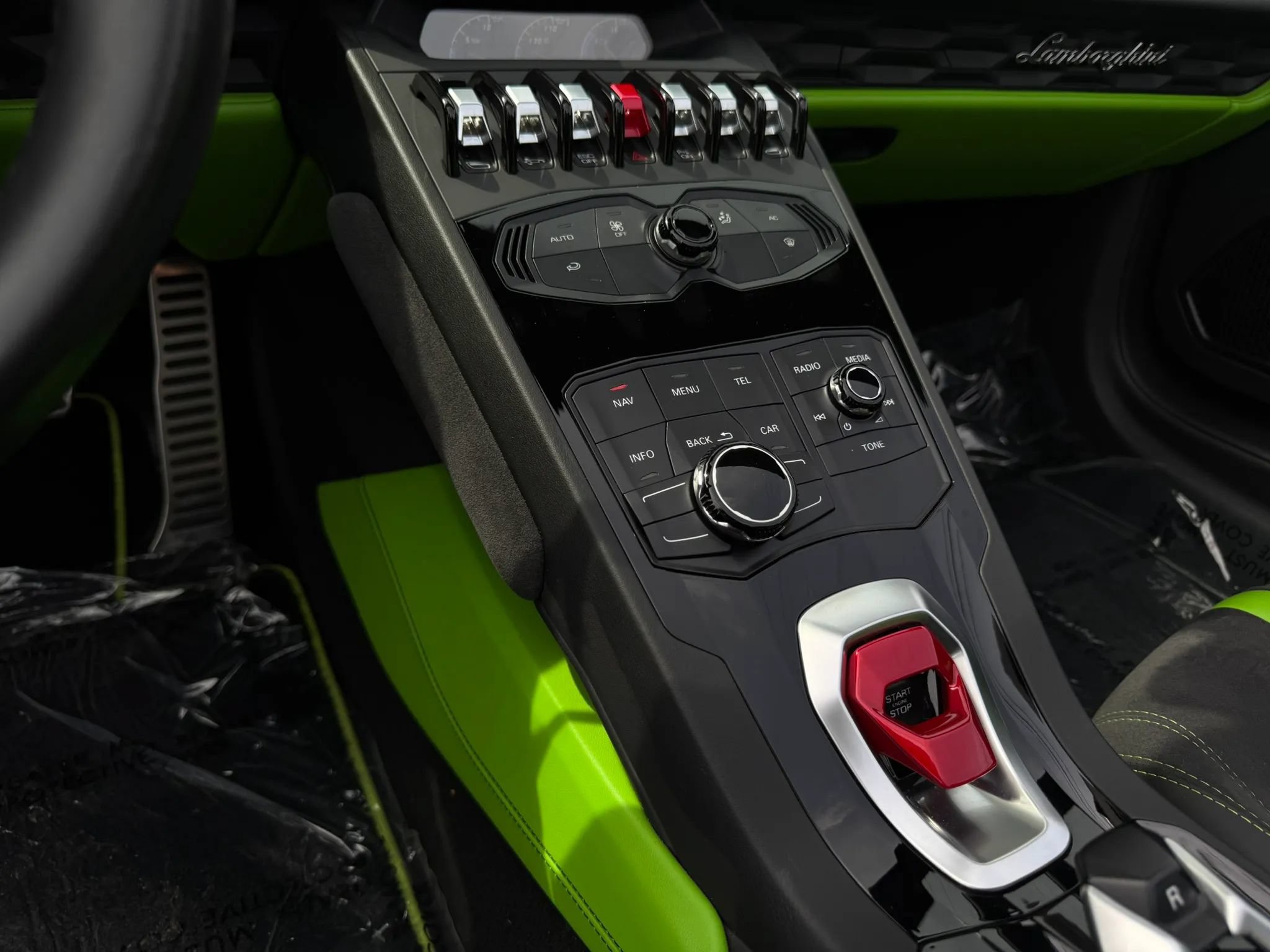 Used 2017 Lamborghini Huracan LP 610-4 AWD/4WD image 54