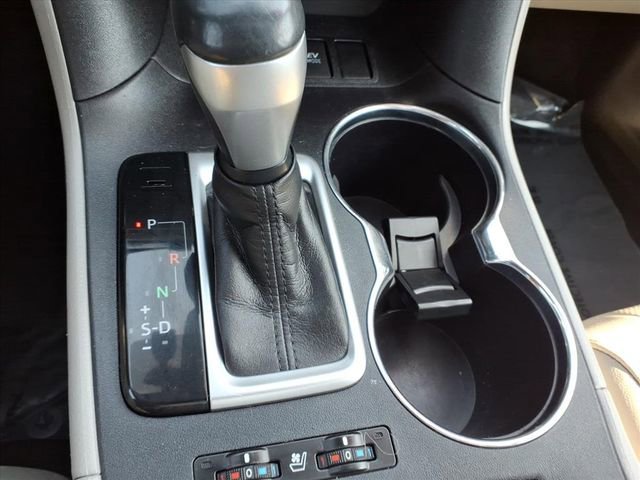 Certified 2019 Toyota Highlander Limited Platinum image 26