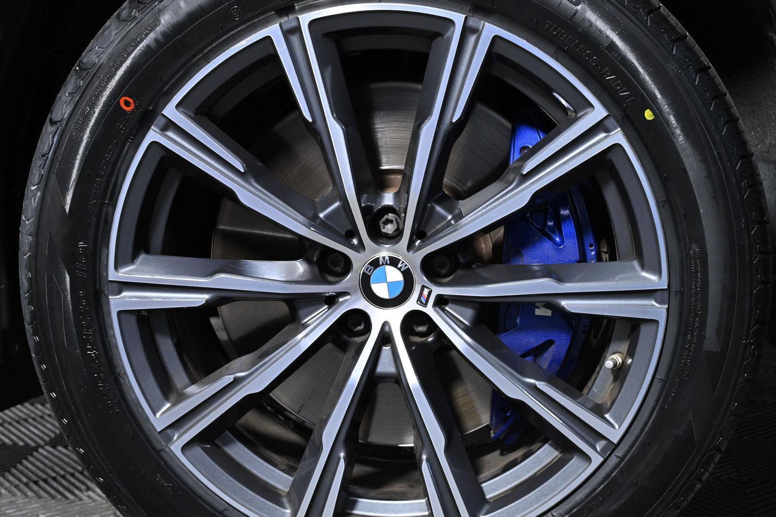 Used 2019 BMW X5 xDrive50i AWD/4WD image 33