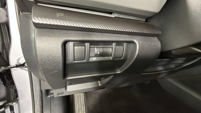 Used 2024 Subaru Crosstrek 2.5i Limited AWD/4WD image 20