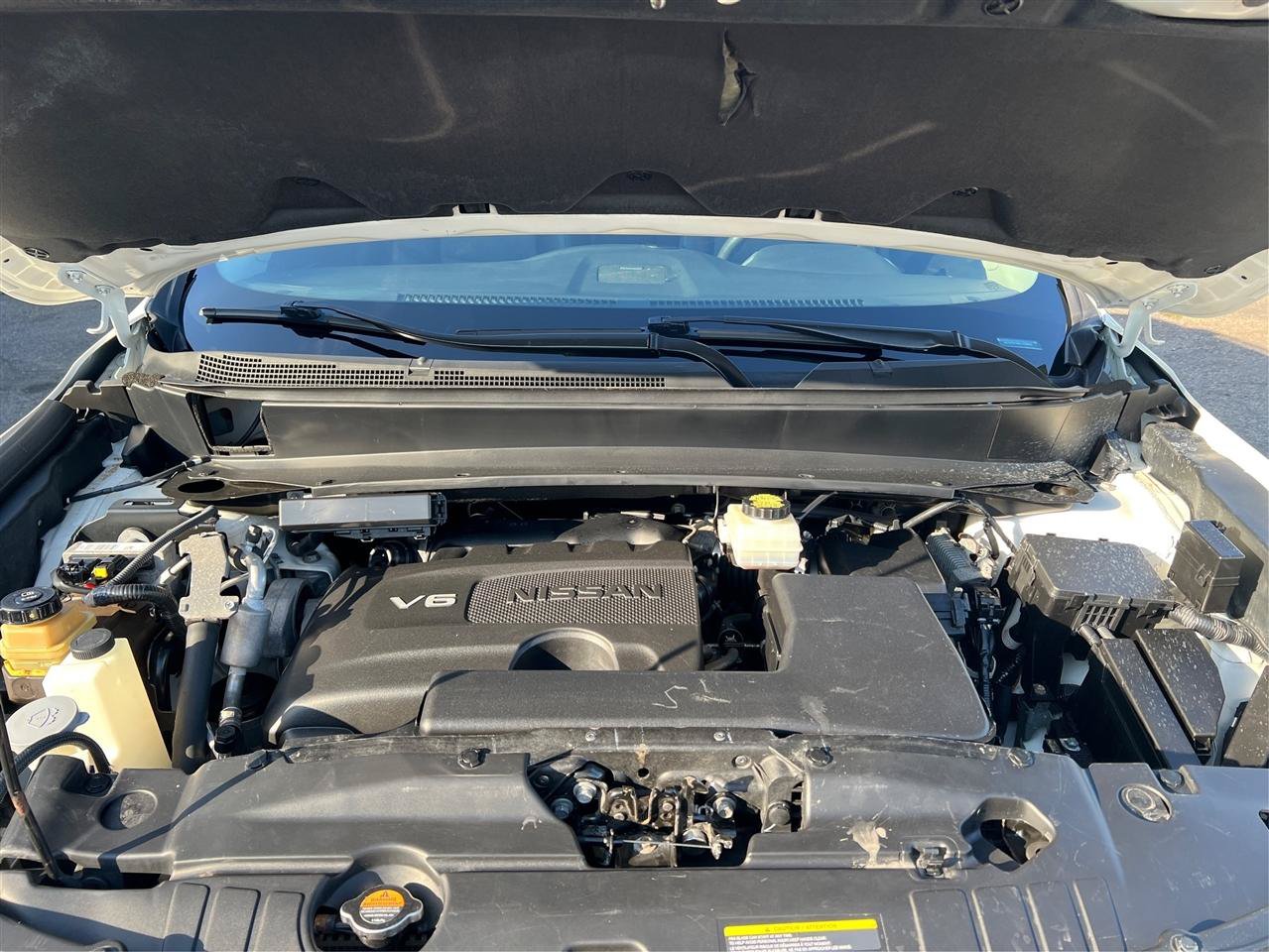 Used 2020 Nissan Pathfinder SL AWD/4WD image 16