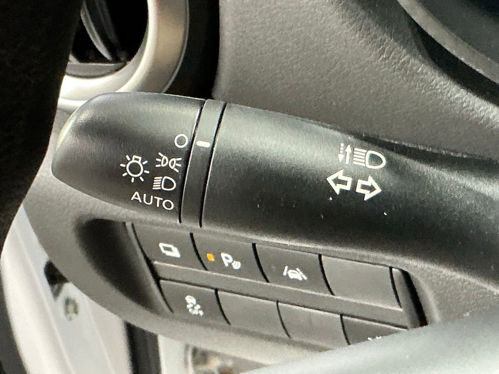 Used 2025 Nissan Versa S w/ S Plus Package image 20