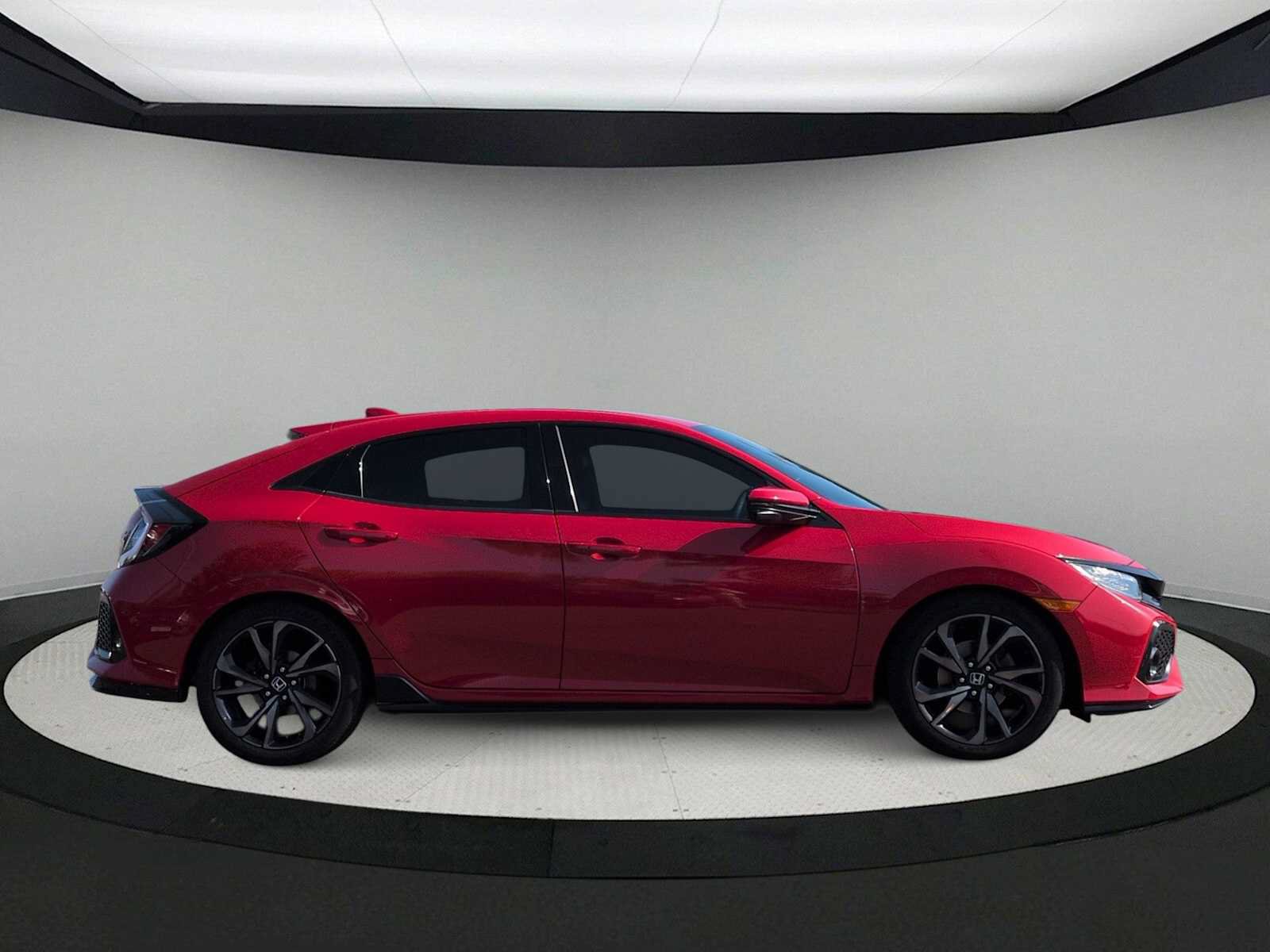Used 2018 Honda Civic Sport Touring image 9