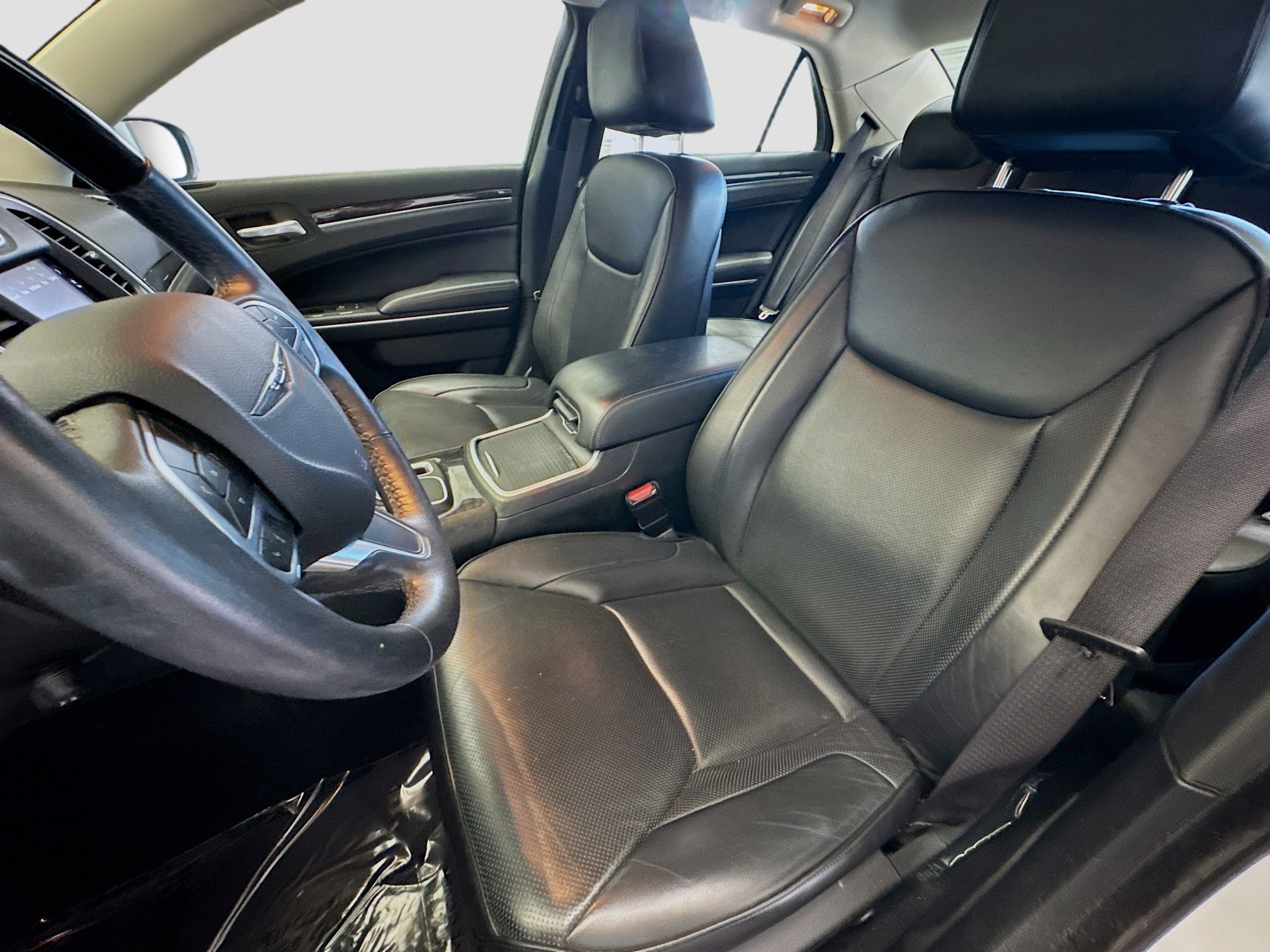 Used 2019 Chrysler 300 Limited image 11
