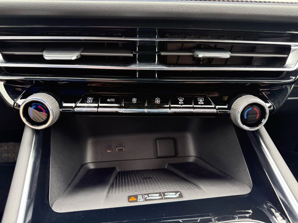 New 2026 Chevrolet Traverse High Country image 21