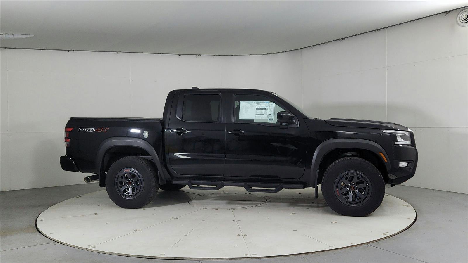 New 2025 Nissan Frontier PRO-4X image 8
