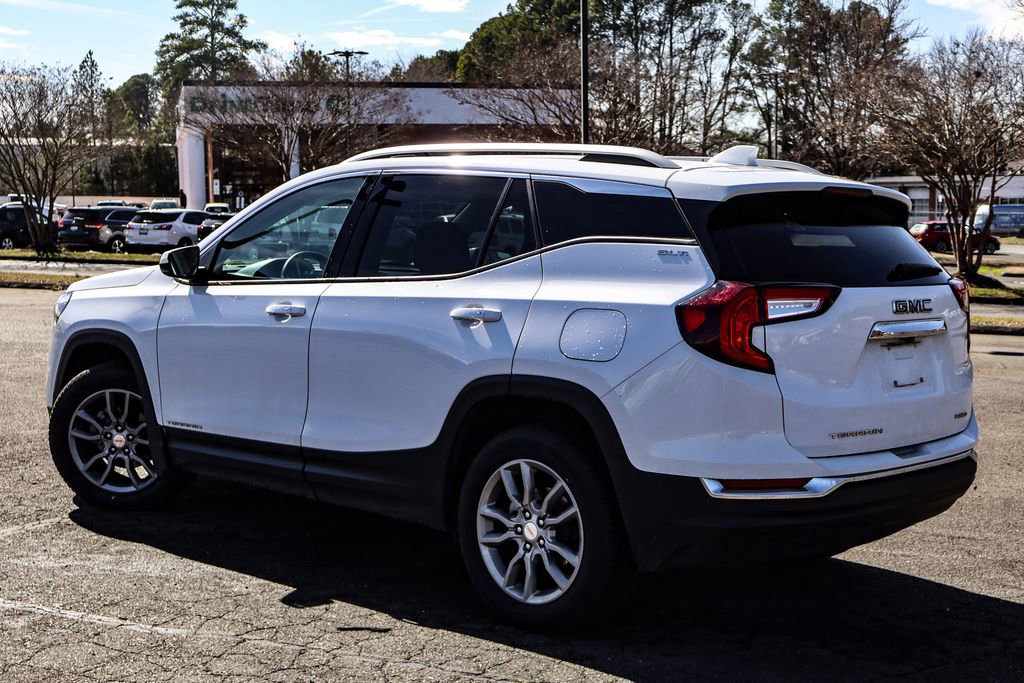 Certified 2024 GMC Terrain SLT image 5