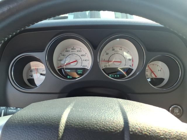 Used 2012 Dodge Challenger R/T RWD image 18