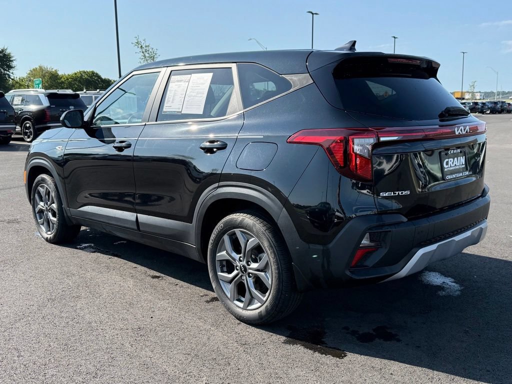 Used 2024 Kia Seltos LX AWD/4WD image 7