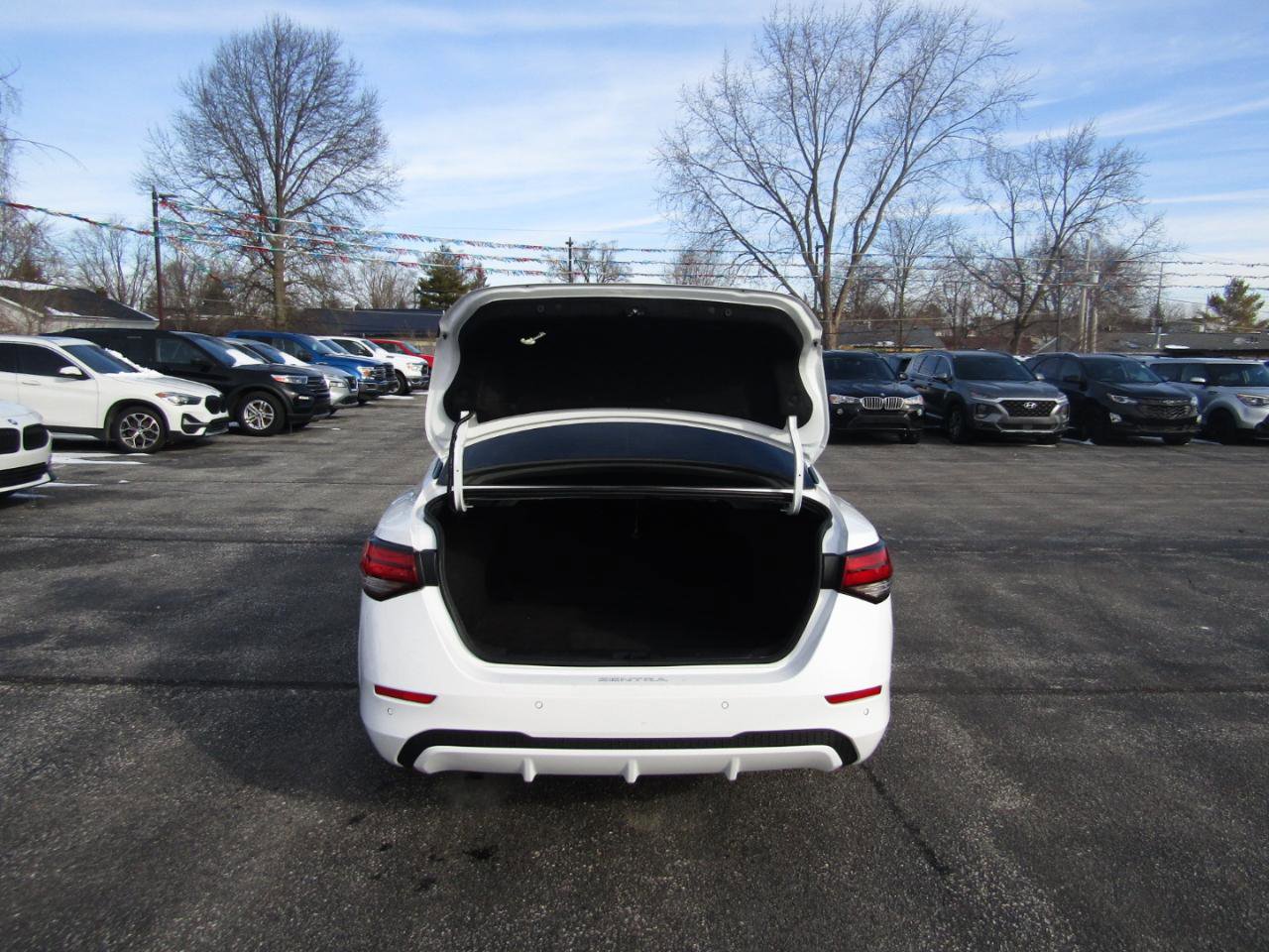 Used 2025 Nissan Sentra S w/ Lighting Package image 19