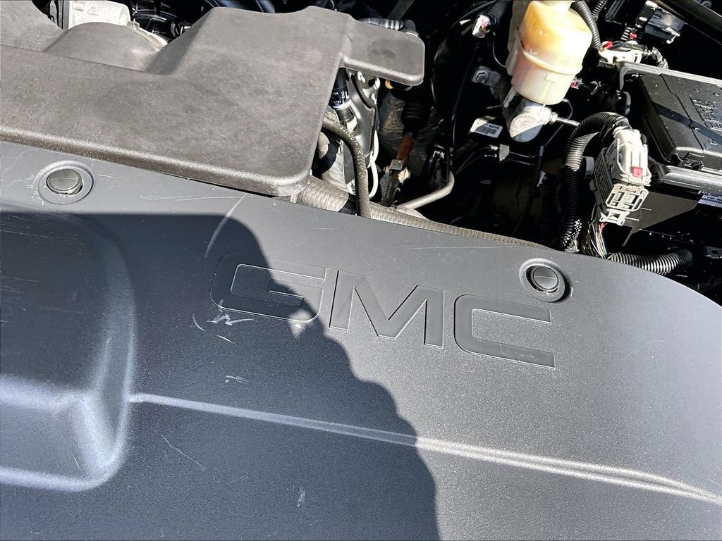 Used 2020 GMC Yukon SLT w/ Graphite Performance Edition AWD/4WD image 36