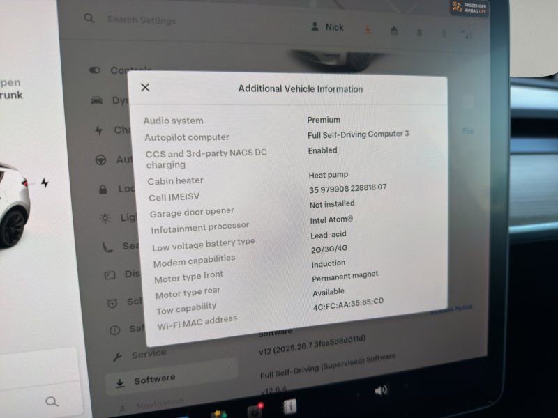 Used 2022 Tesla Model Y Long Range image 16