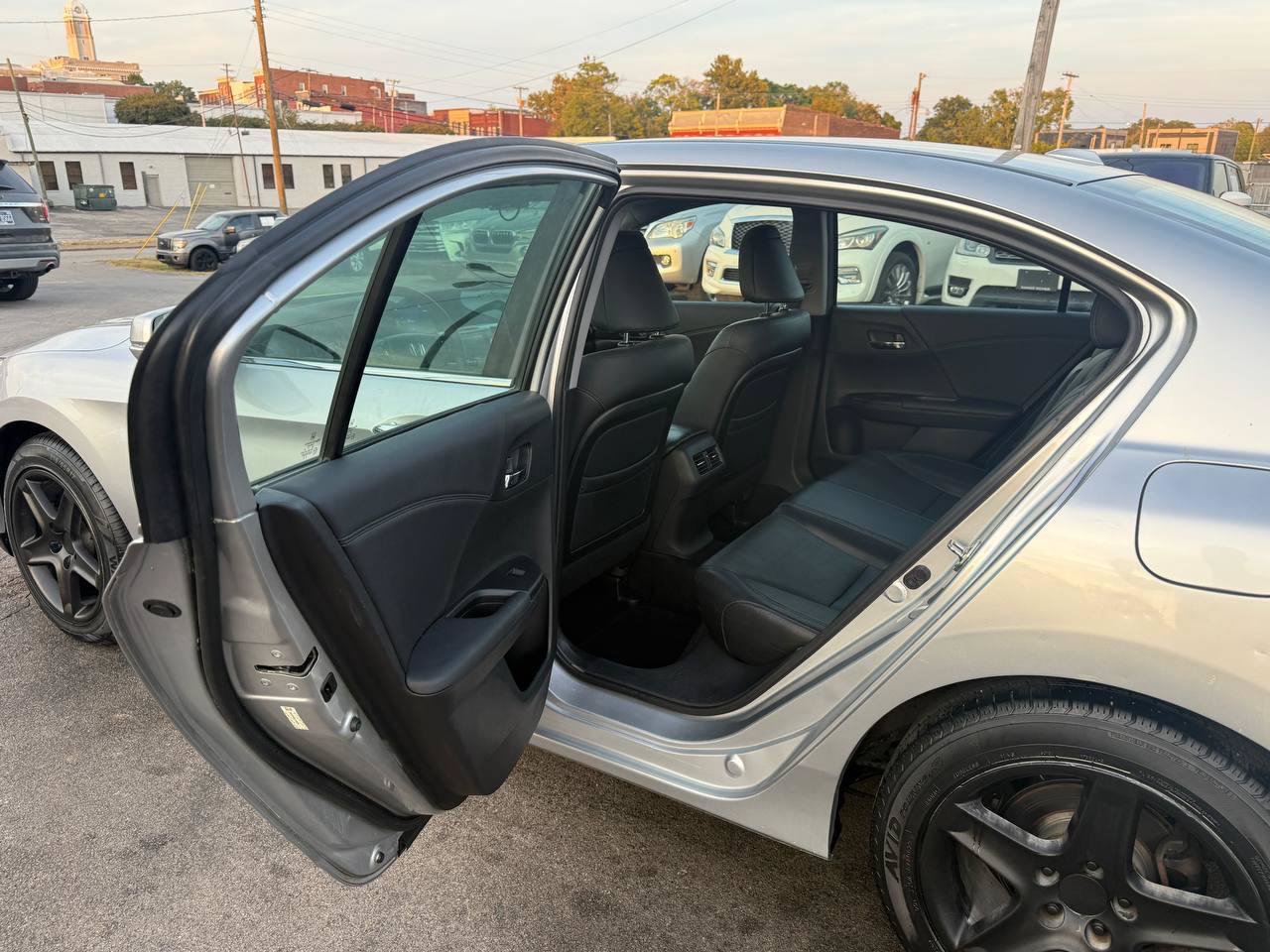 Used 2014 Honda Accord EX-L image 33