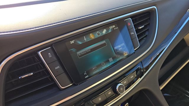 Used 2019 Buick Enclave Essence image 12