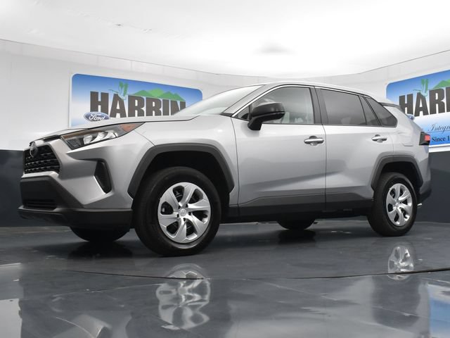 Used 2022 Toyota RAV4 LE FWD image 18