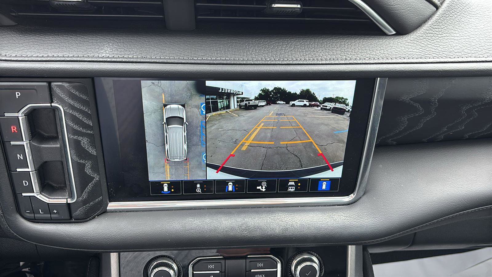 Used 2023 GMC Yukon XL Denali RWD image 36