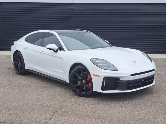 Certified 2025 Porsche Panamera 4 image 9