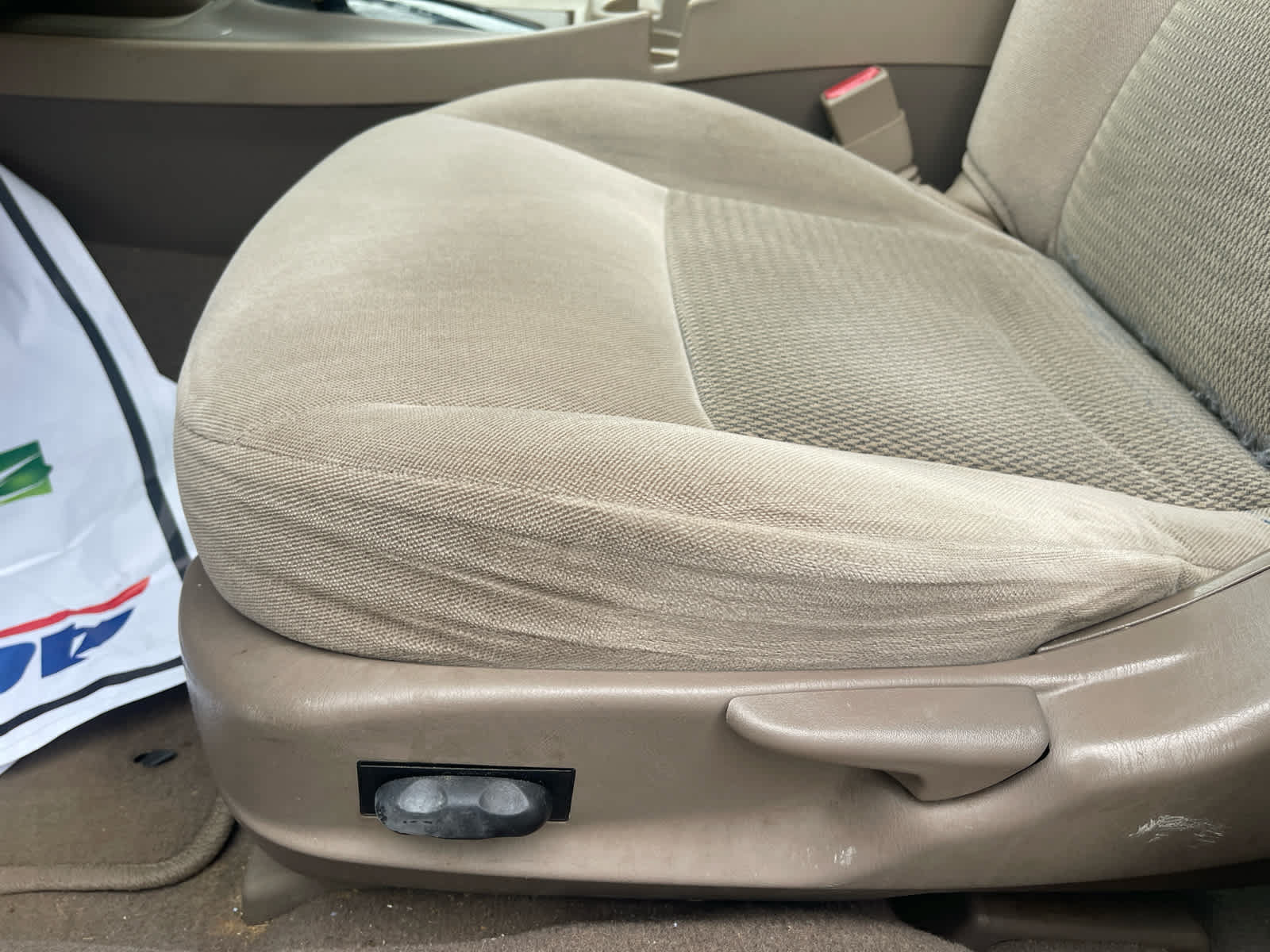 Used 2005 Ford Taurus SE FWD image 12
