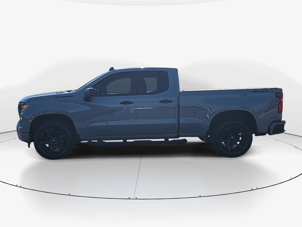 Used 2025 Chevrolet Silverado 1500 Custom w/ Turbomax Blackout Package image 8