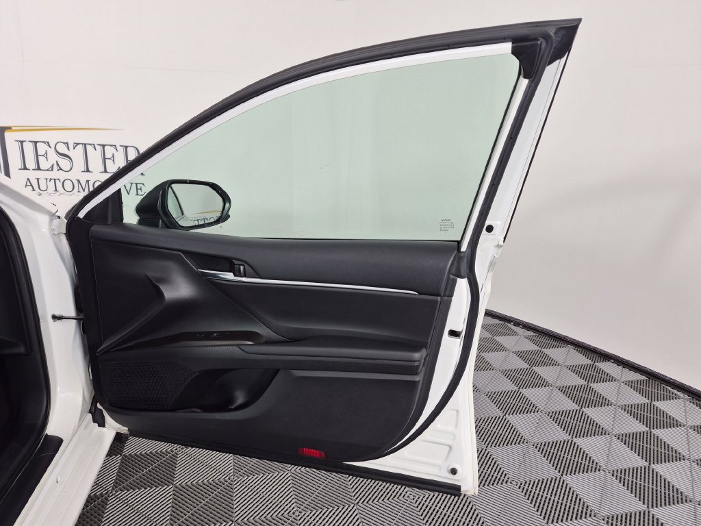 Used 2023 Toyota Camry LE FWD image 34