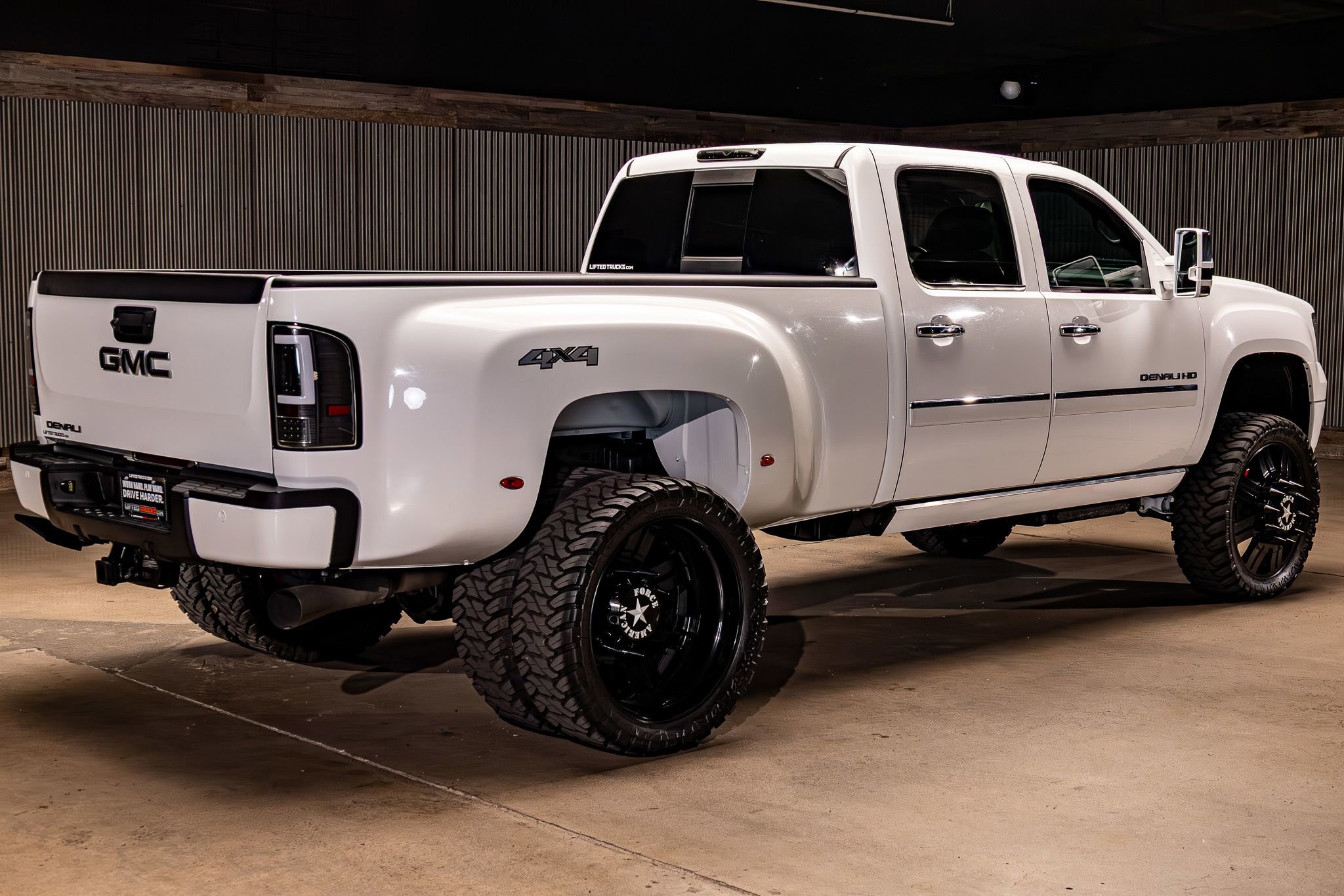 Used 2012 GMC Sierra 3500 Denali image 9