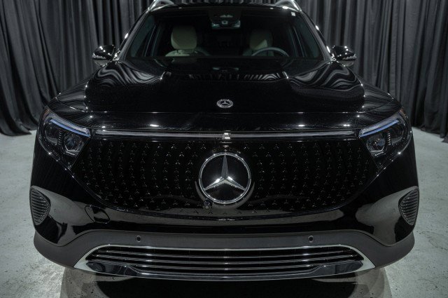 New 2025 Mercedes-Benz EQB 300 4MATIC image 2