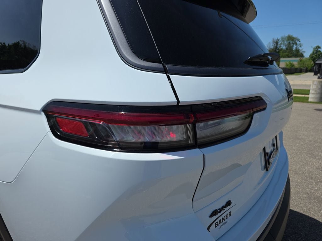 New 2026 Jeep Grand Cherokee L 4WD image 35