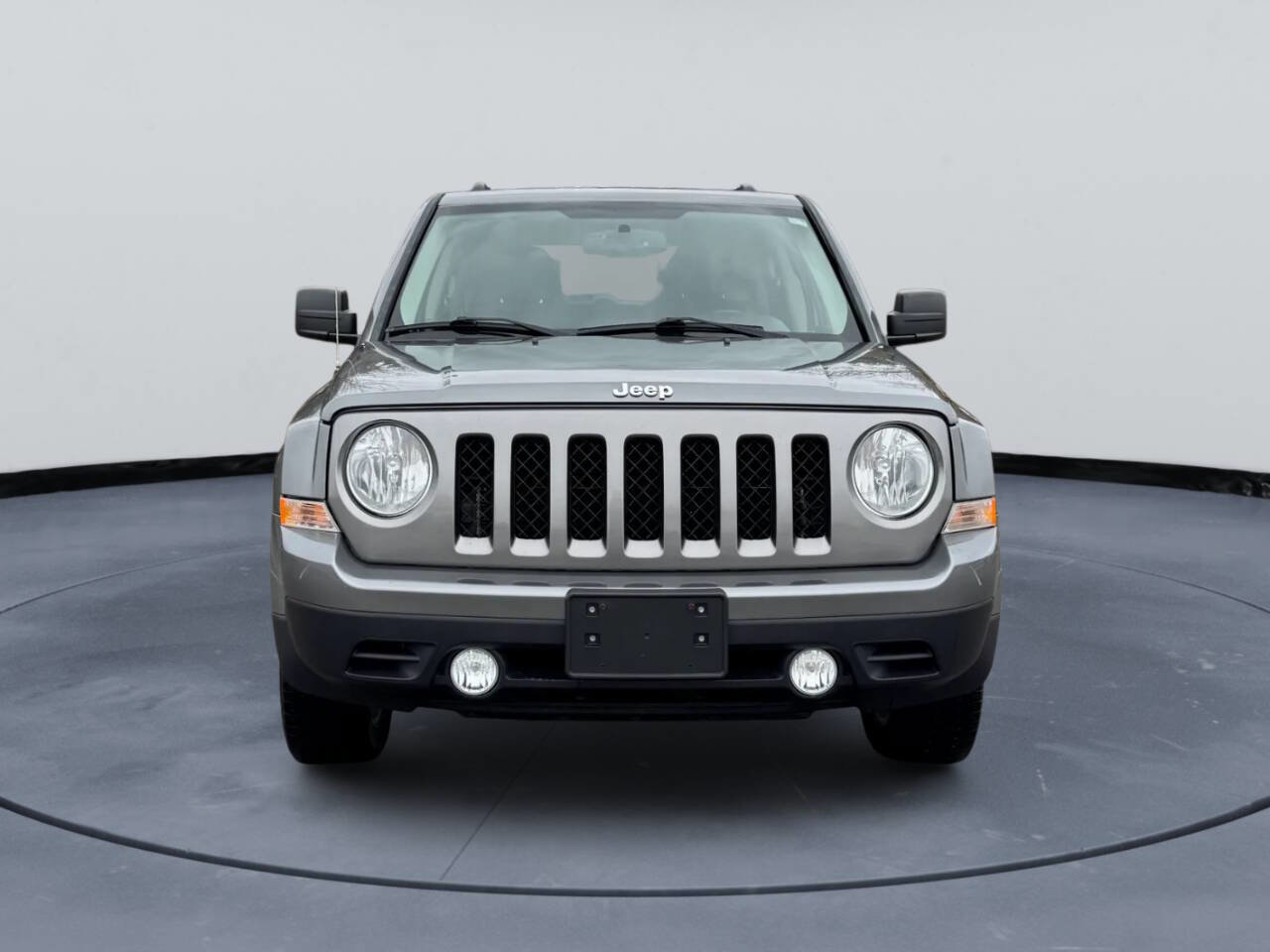 Used 2012 Jeep Patriot Latitude w/ Sun/Sound Group image 3