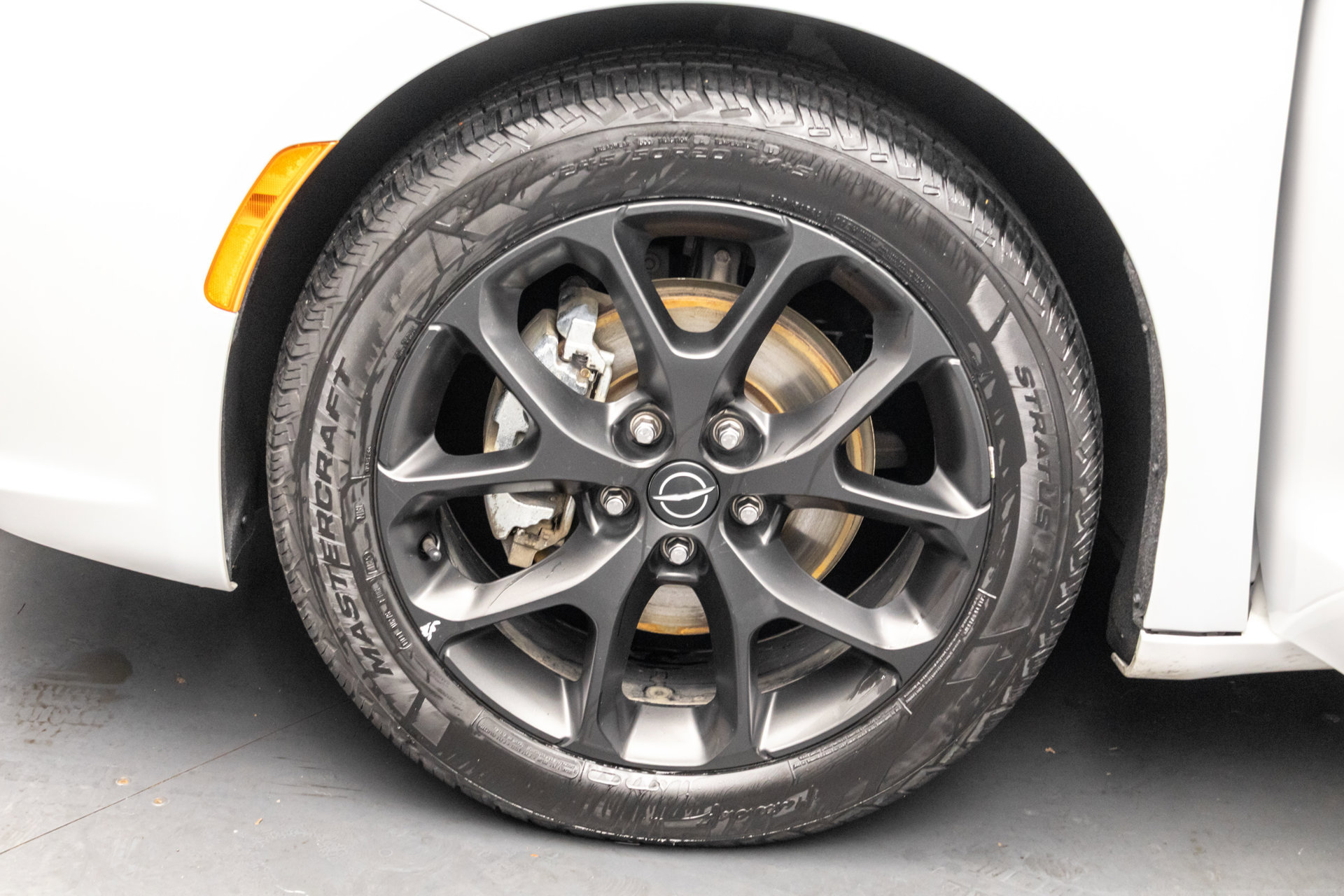 Used 2025 Chrysler Pacifica Limited FWD image 44