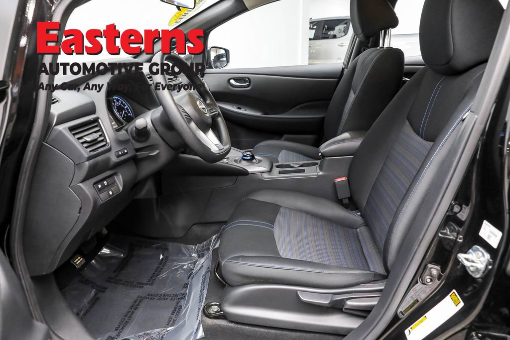 Used 2023 Nissan Leaf S image 14