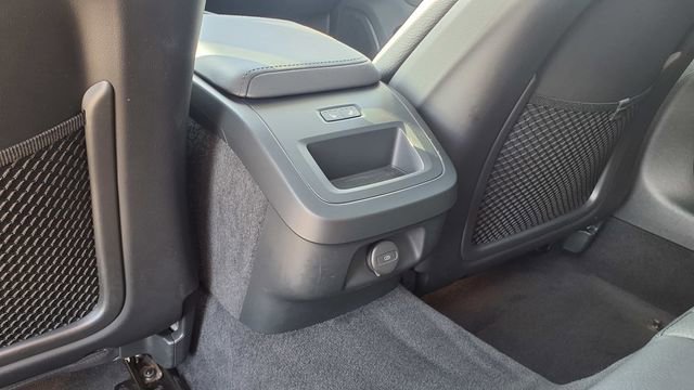 Certified 2025 Volvo V60 B5 Cross Country Plus image 18