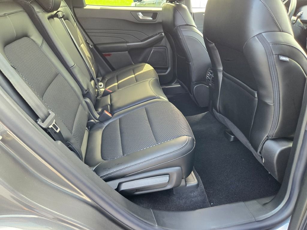 Used 2024 Ford Escape SE image 10