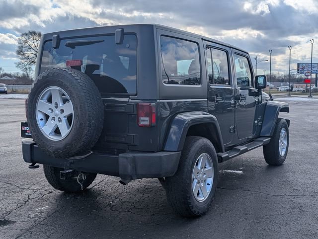 Used 2017 Jeep Wrangler Unlimited Sahara w/ Connectivity Group image 7