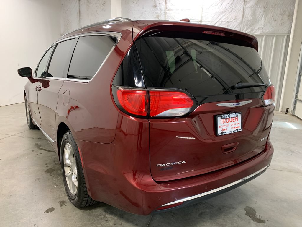 Used 2019 Chrysler Pacifica Limited FWD image 28